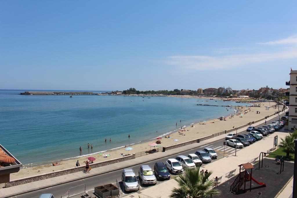 Hotel Villa Mora Giardini Naxos Exterior photo