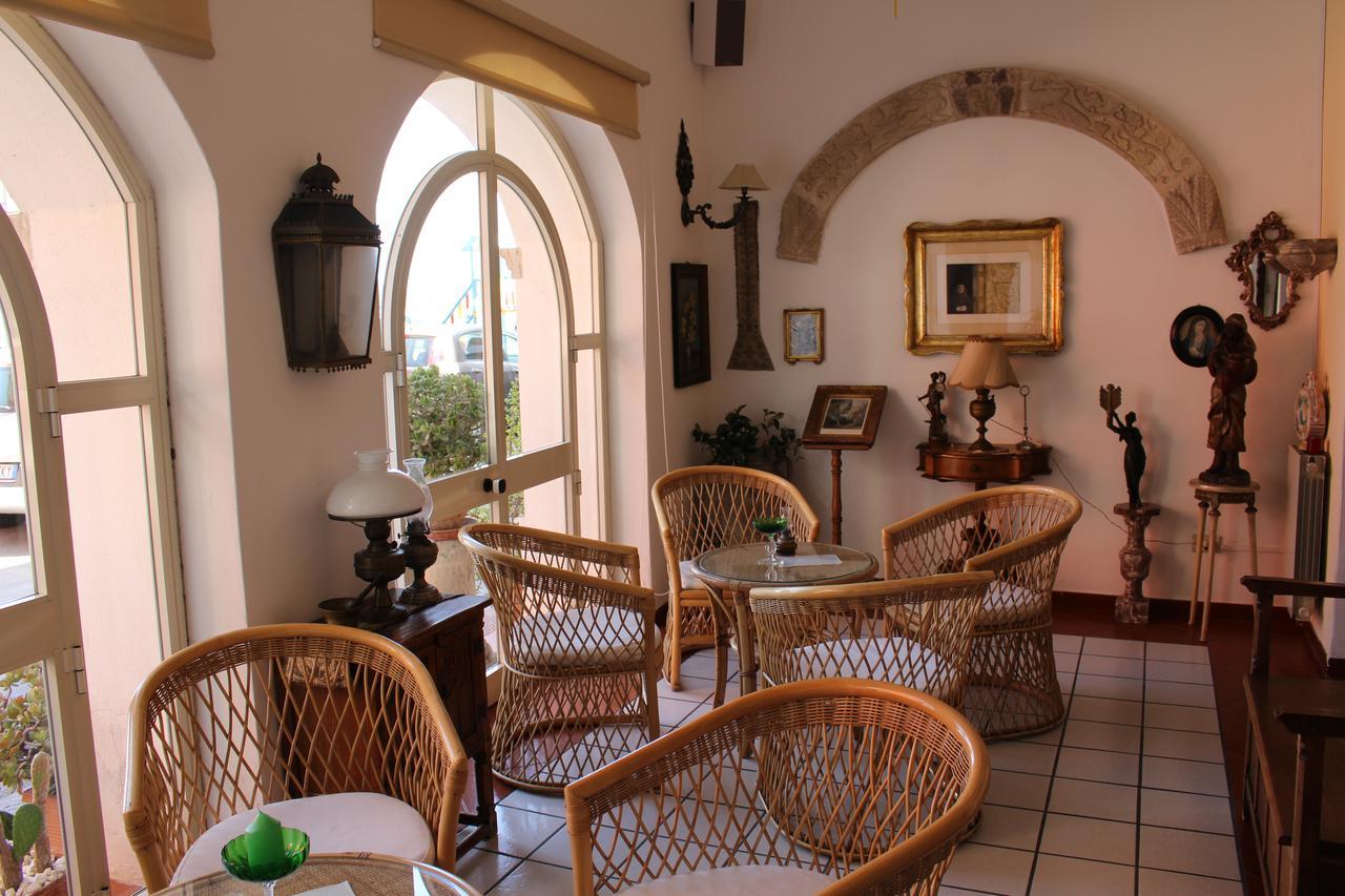 Hotel Villa Mora Giardini Naxos Exterior photo