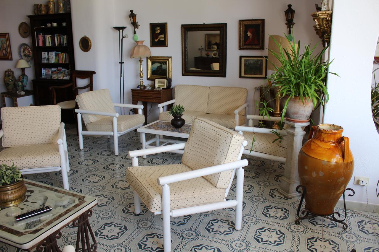 Hotel Villa Mora Giardini Naxos Exterior photo