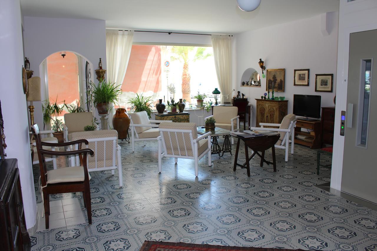 Hotel Villa Mora Giardini Naxos Exterior photo