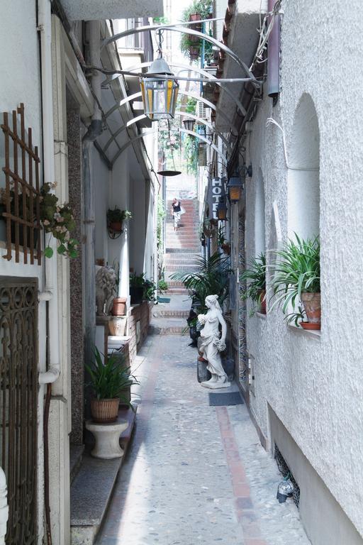 Hotel Villa Mora Giardini Naxos Exterior photo